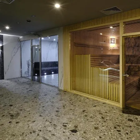 Deluxe King With Mountain View And Rilski شقة *